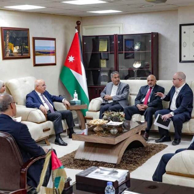 Hashemite University Explores Collaboration Opportunities with Ministry of Education and Queen Rania Foundation